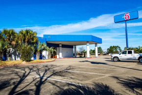 Motel 6-Opelousas, LA